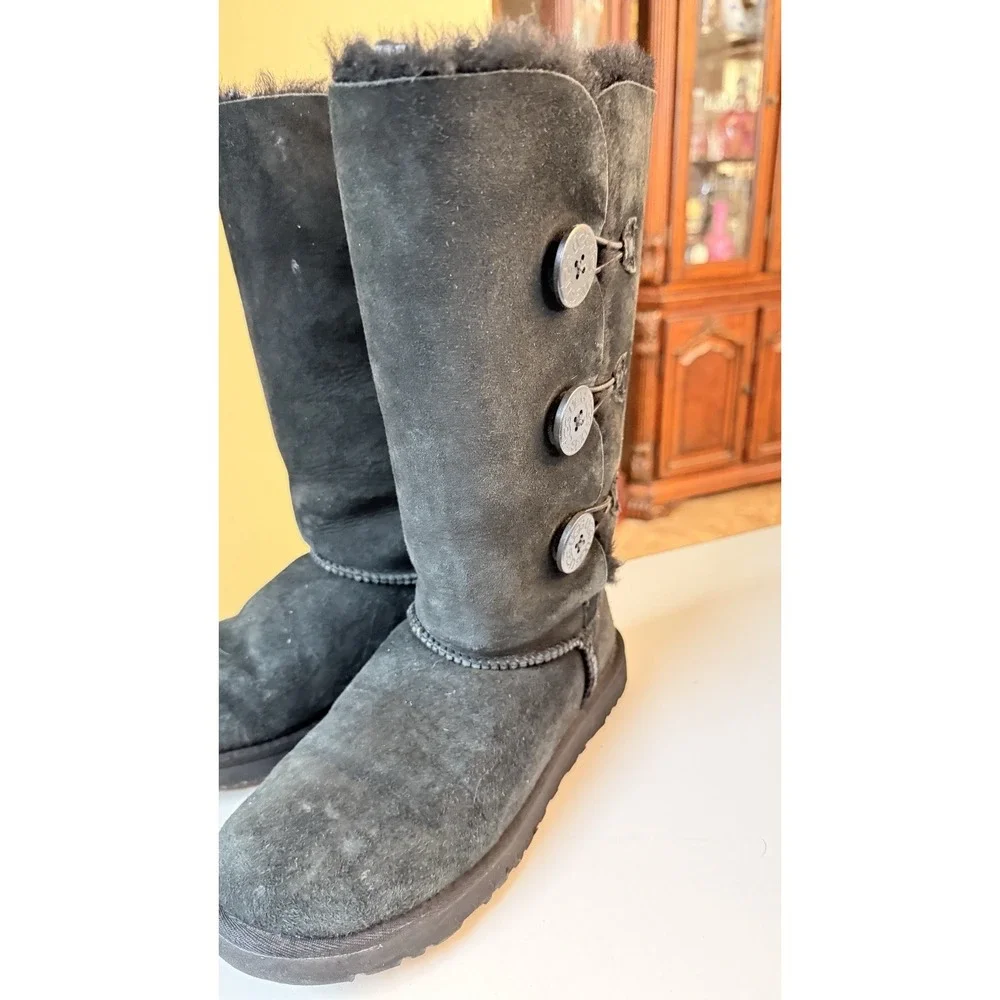 UGG Bailey Button Triplet Tall Boots Black Sheepskin Suede Womens Size 7
